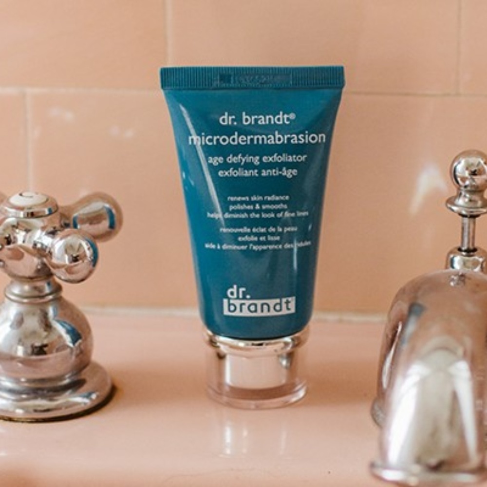 dr. brandt Microdermabrasion Age Defying Exfoliato